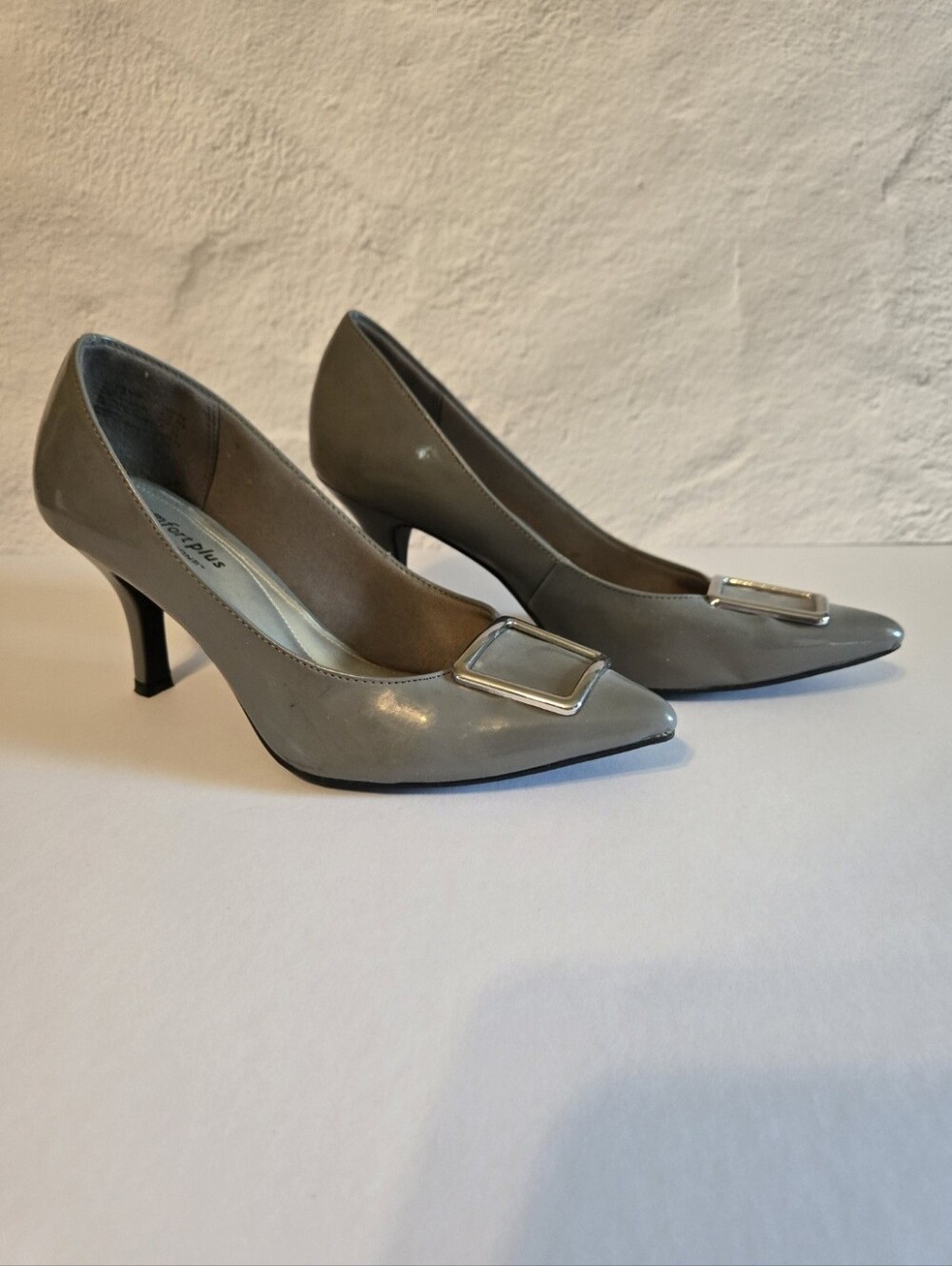 Gray Heels